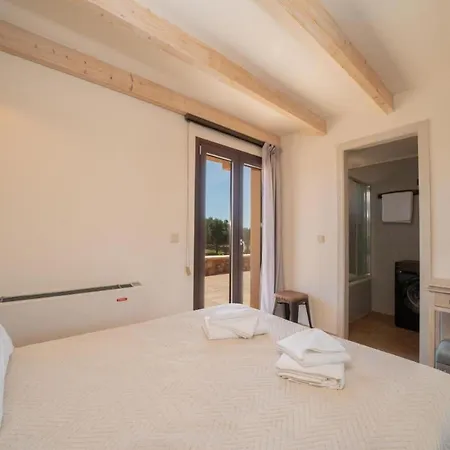 Ostria Villa *