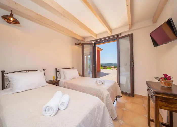 Ostria Villa *