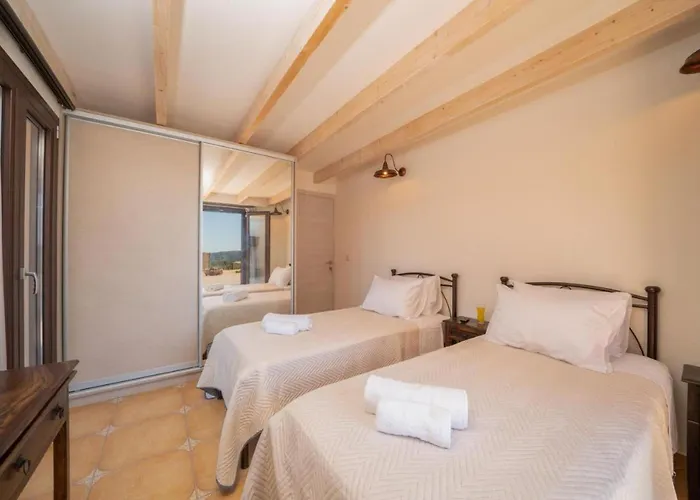 빌라 Ostria Travliata